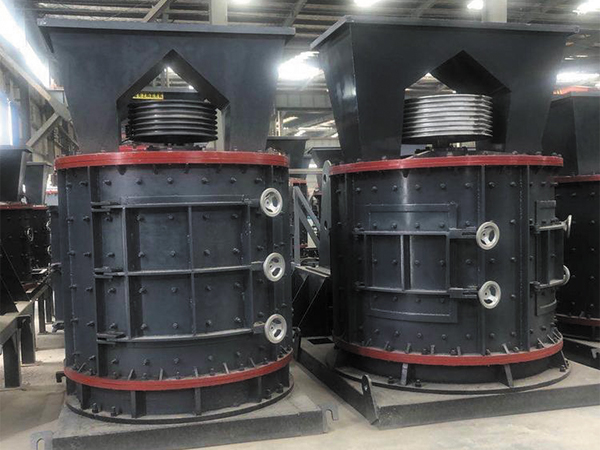 復(fù)合式破碎機(jī)多少錢？立軸制砂機(jī)型號(hào)參數(shù)表